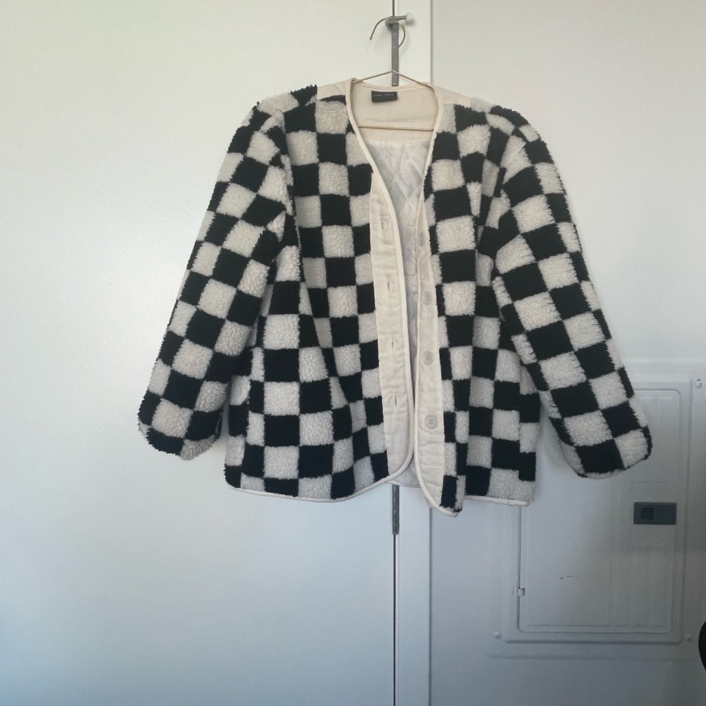 Black and White checkered fleece jacket. 🖤🤍